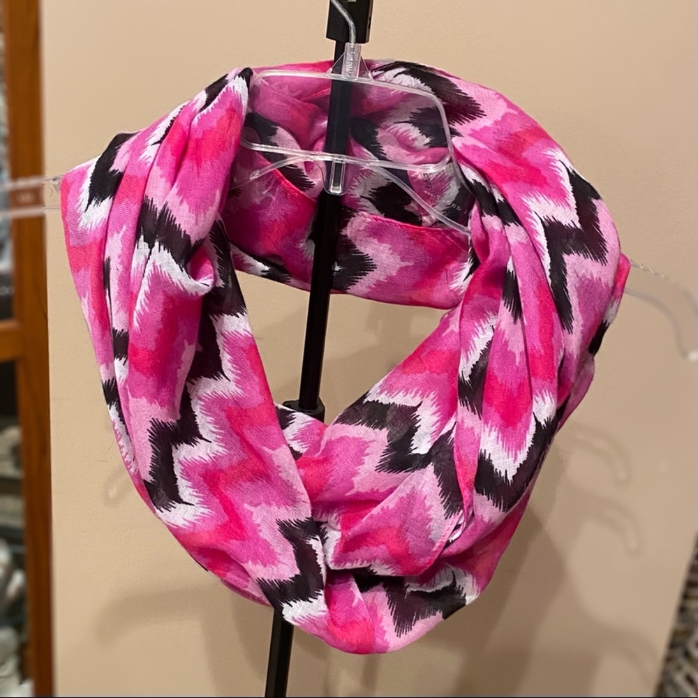 Pink, Black, & White Chevron Infinity Scarf